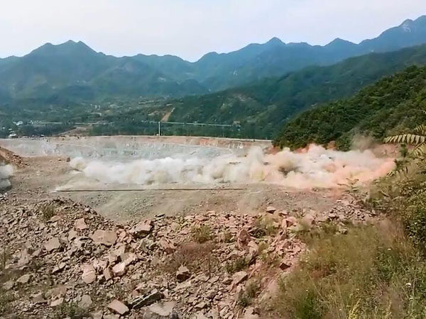 汝陽金堆城鉬業(yè)露天礦爆破工程